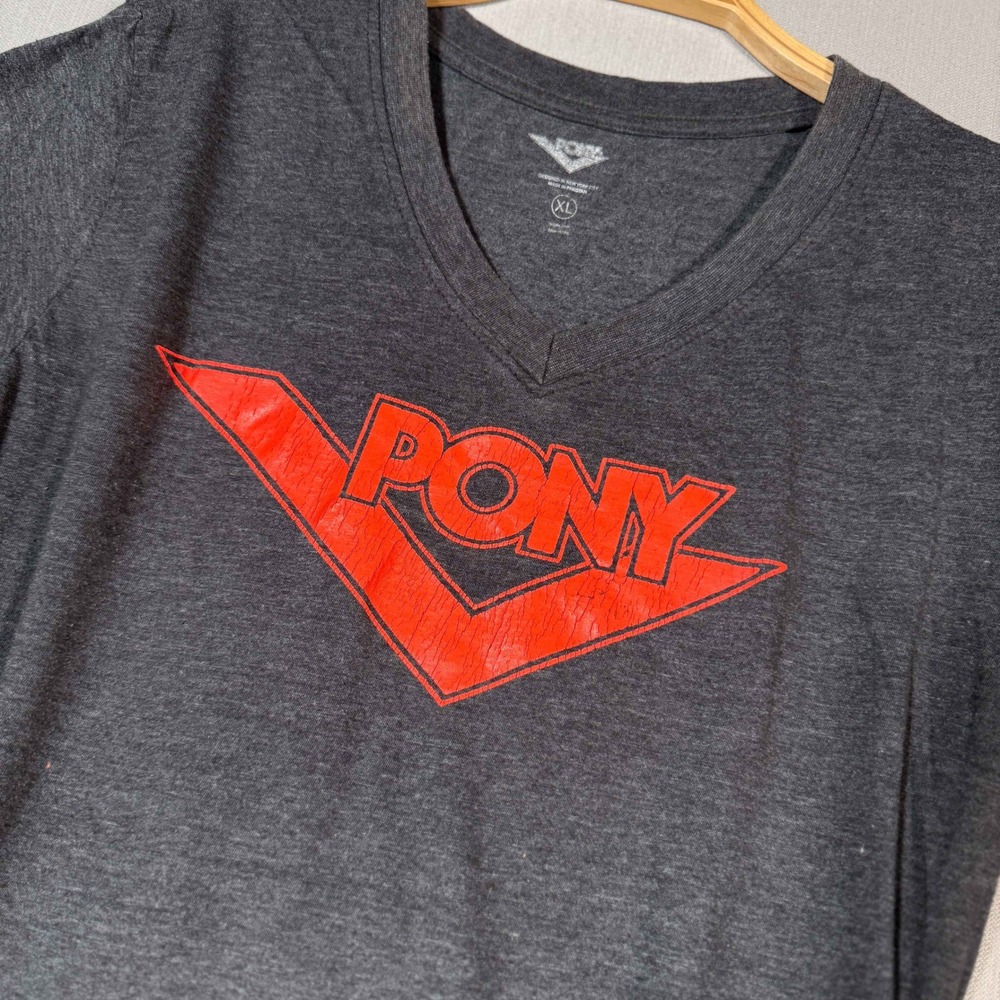 PONY Graphic V-Neck Tee Charcoal Gray Red Logo XL Streetwear Sporty Tee